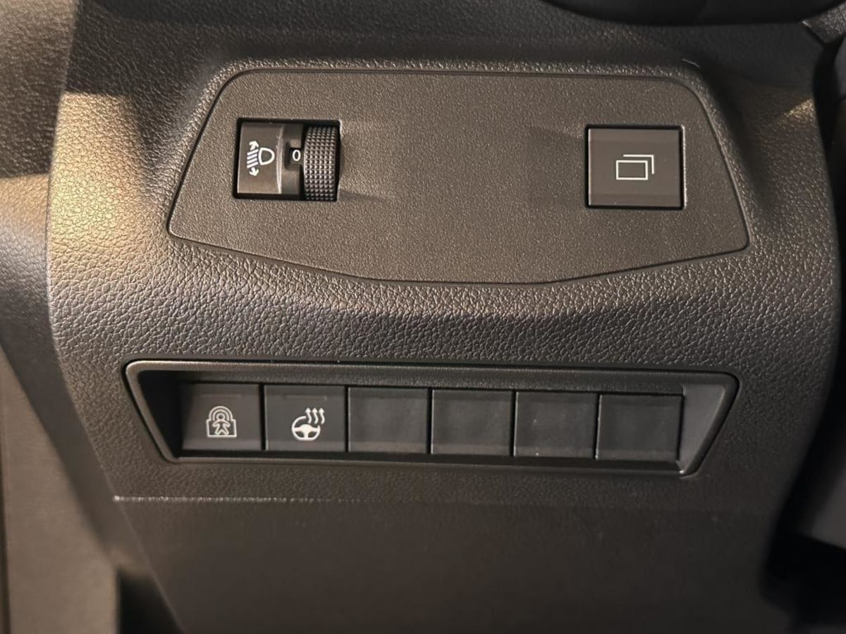 CITROEN BERLINGO BERLINGO TAILLE M HDI 130 EAT8 MAX