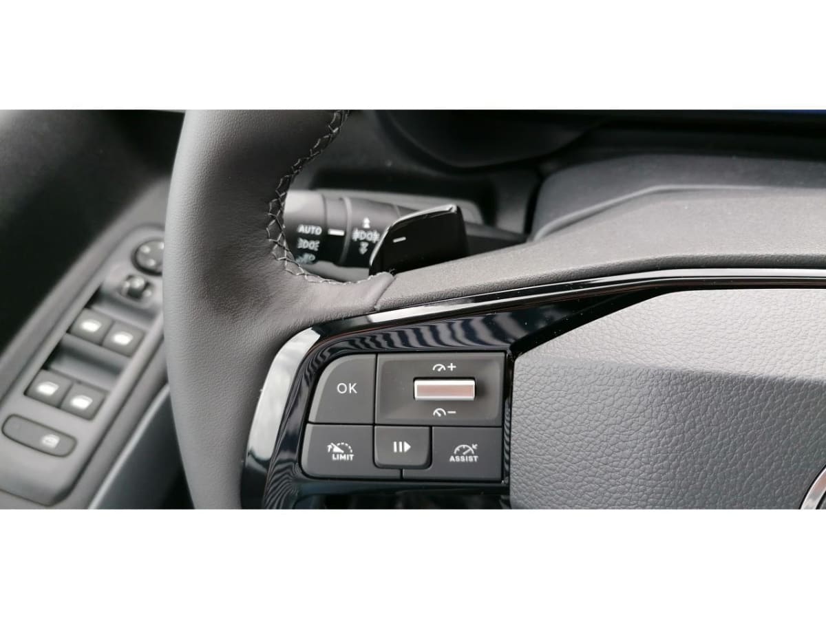 CITROEN BERLINGO N1 1.5 HDI 130 EAT8 MAX