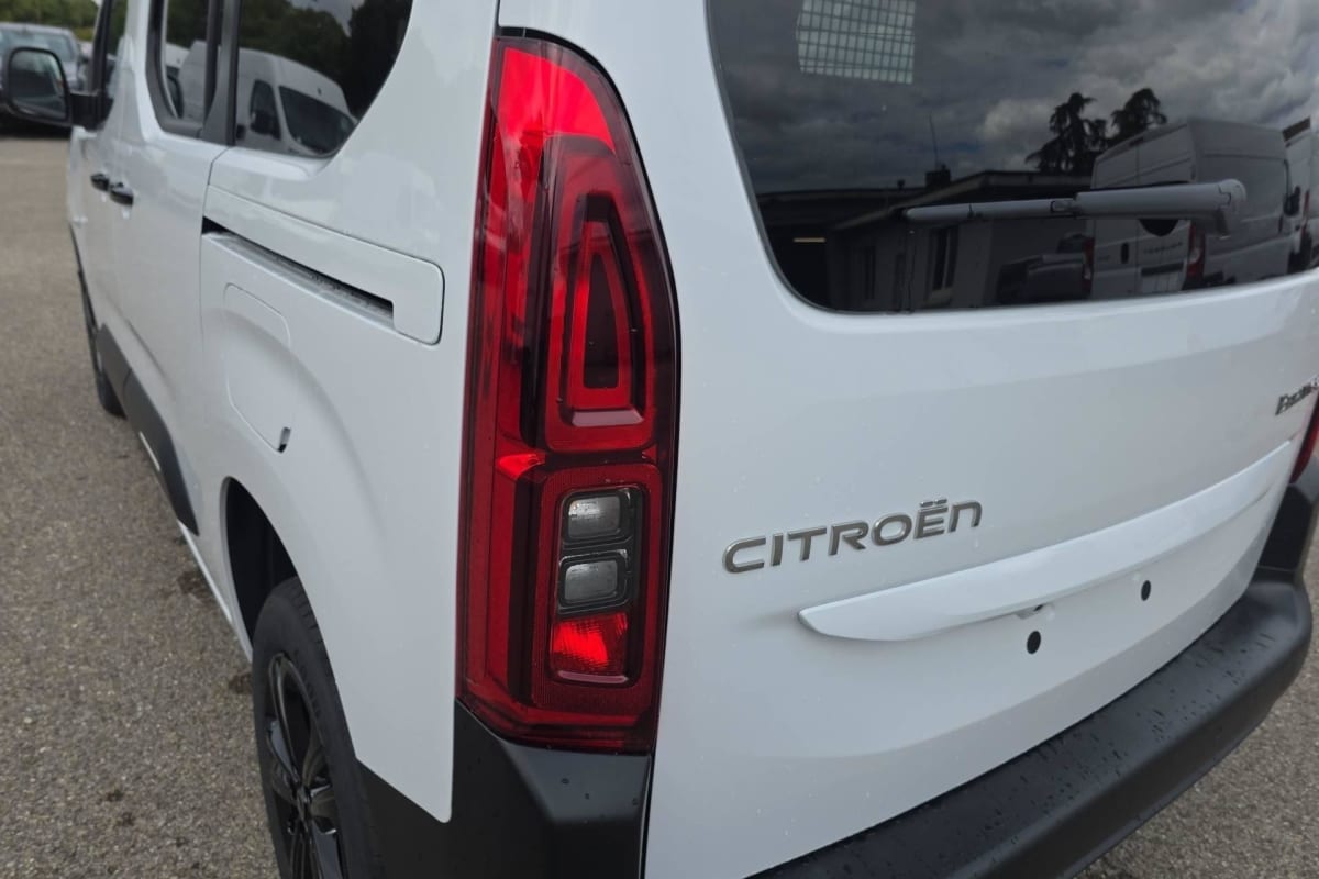 Citroën BERLINGO CABINE APPROFONDIE - Image 21