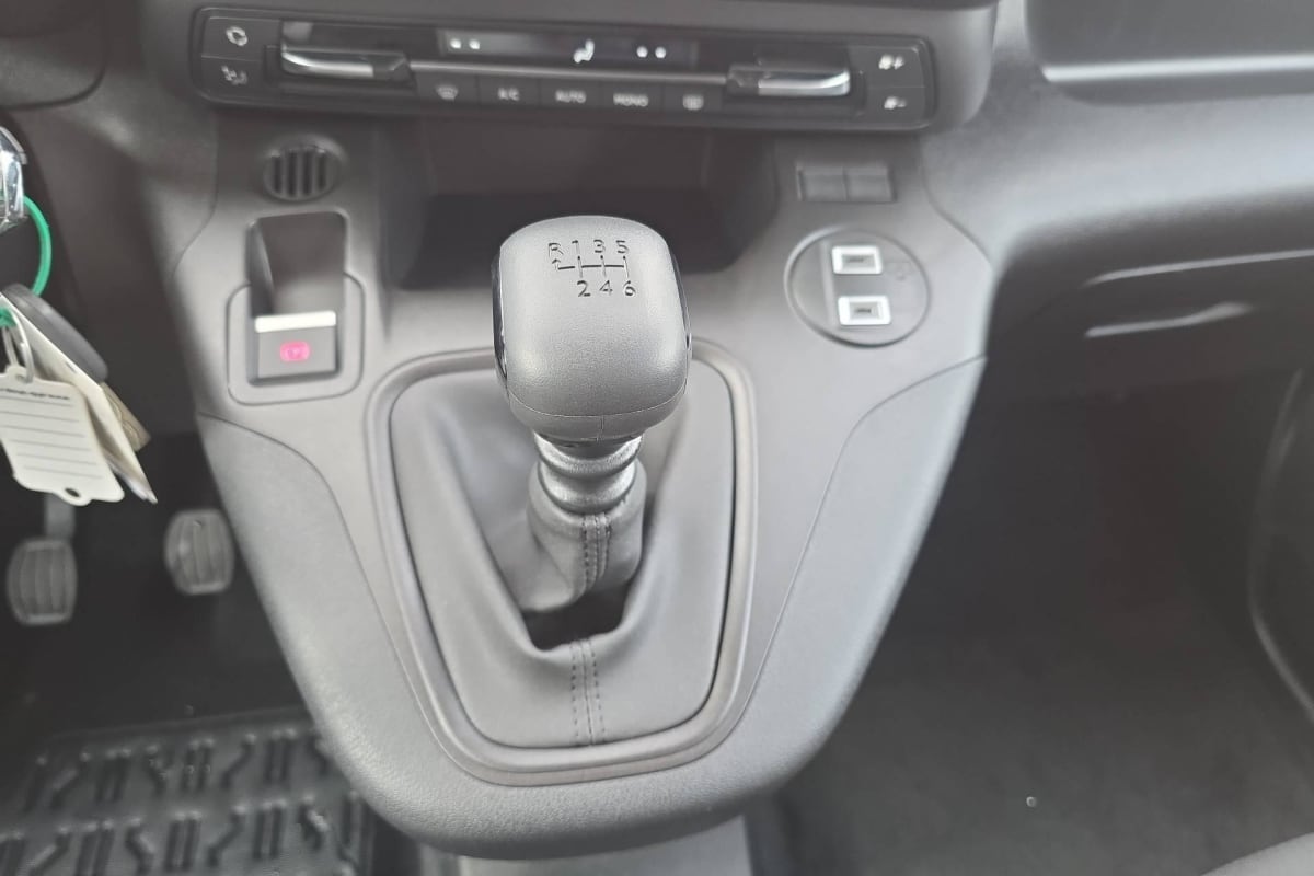 Citroën BERLINGO CABINE APPROFONDIE - Image 15