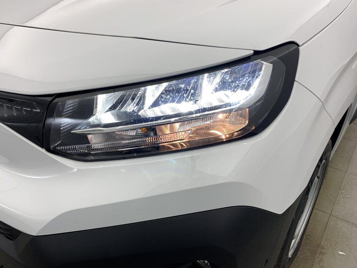 Citroën BERLINGO VAN - Image 23