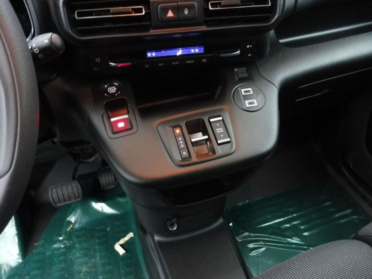 CITROEN BERLINGO VAN XL 950KG HDI 130CH EAT8