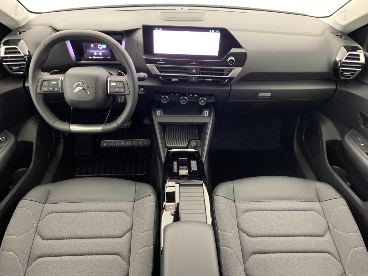 CITROEN C4 X PURETECH 130 EAT8 PLUS