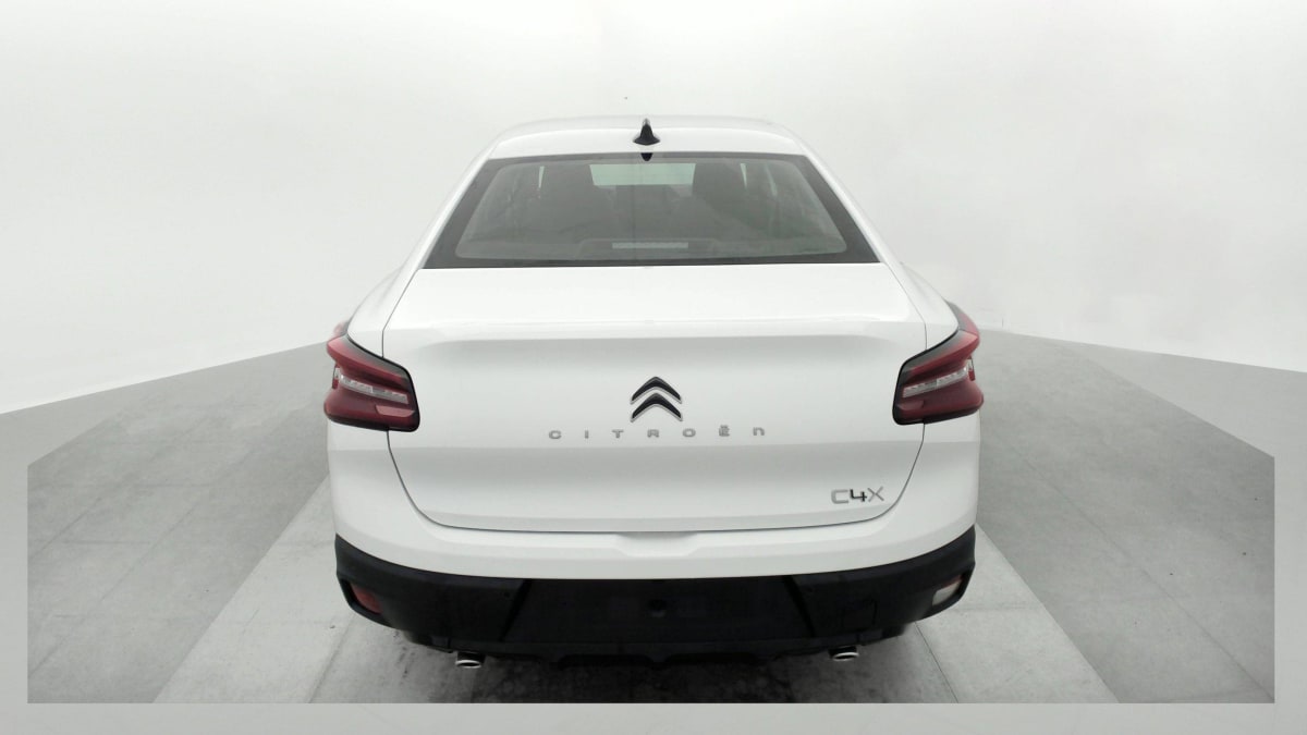 CITROEN C4 X PURETECH 130 EAT8 PLUS