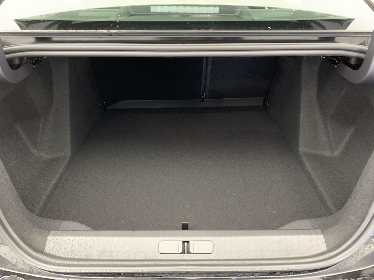 CITROEN C4 X PURETECH 130 EAT8 PLUS