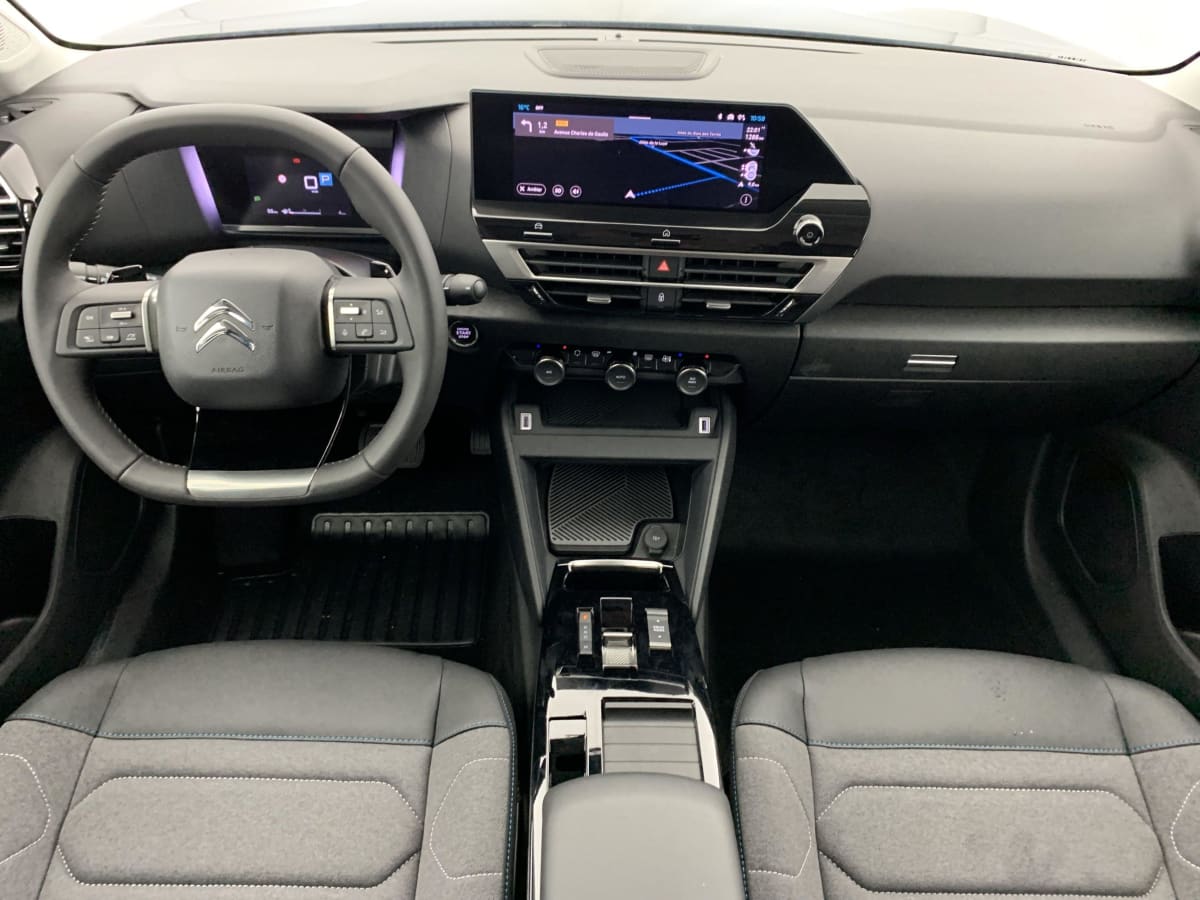CITROEN C4 X PURETECH 130 EAT8 PLUS