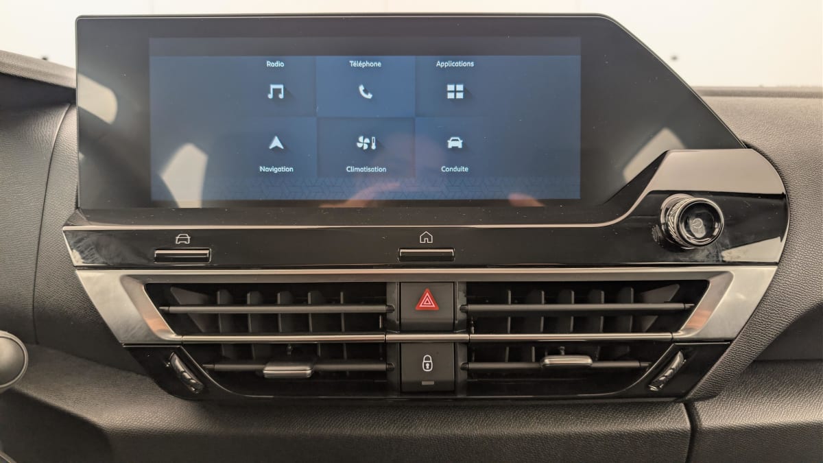 Citroën E-C4 - Image 17