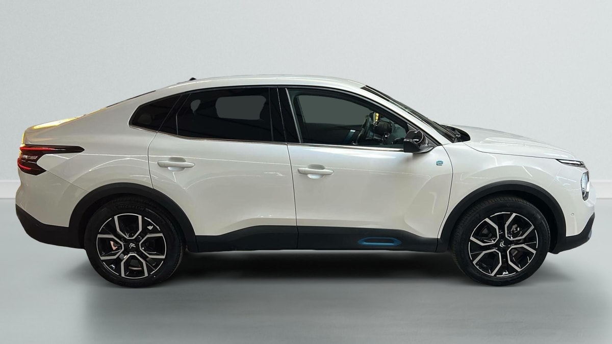 Citroën E-C4 X - Image 8