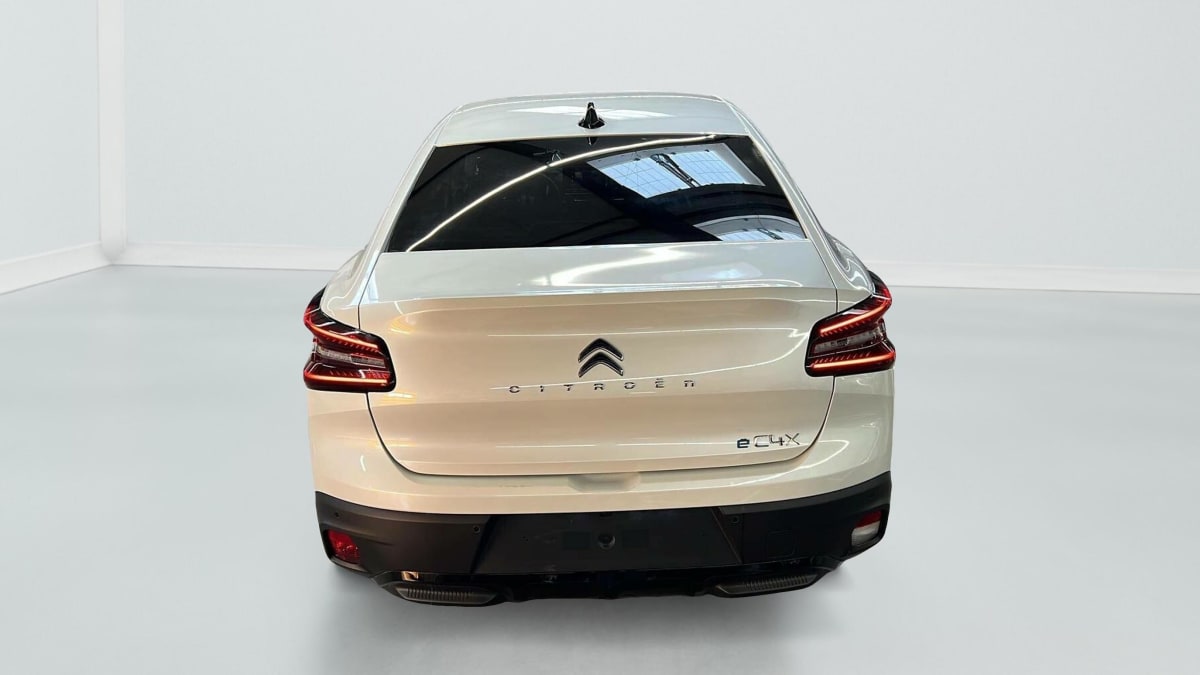 Citroën E-C4 X - Image 6