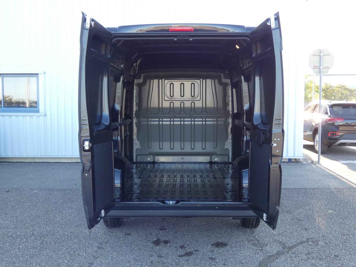 CITROEN JUMPER FOURGON TOLE 35 L2H2 180 BVA8