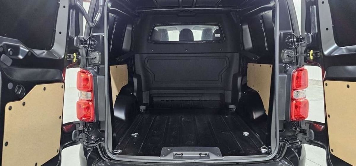 CITROEN JUMPY CABINE APPROFONDIE JUMPY CAB APPROFONDIE XL HDI 180 EAT8