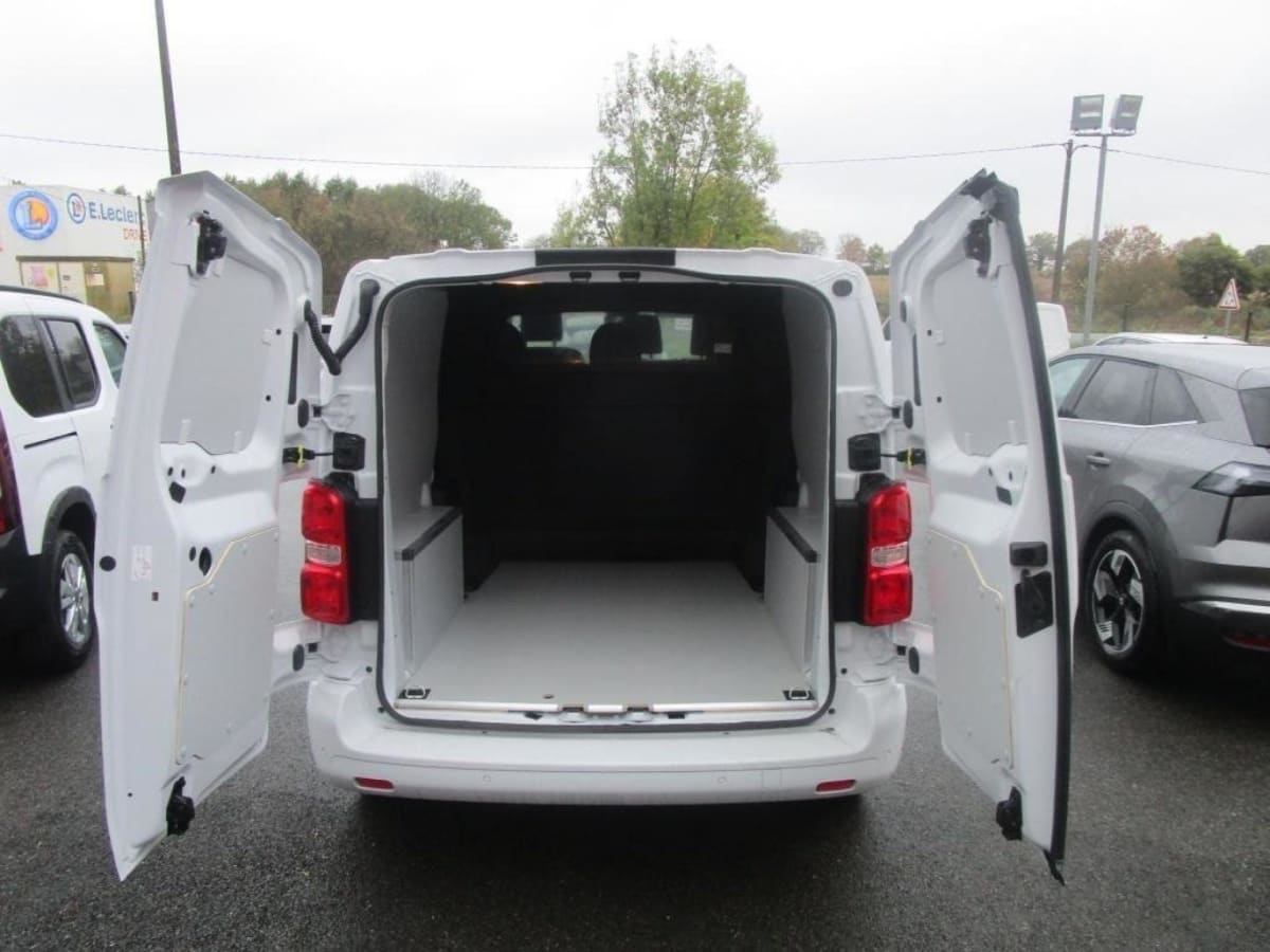 CITROEN JUMPY CABINE APPROFONDIE JUMPY CAB APPROFONDIE M HDI 180 EAT8