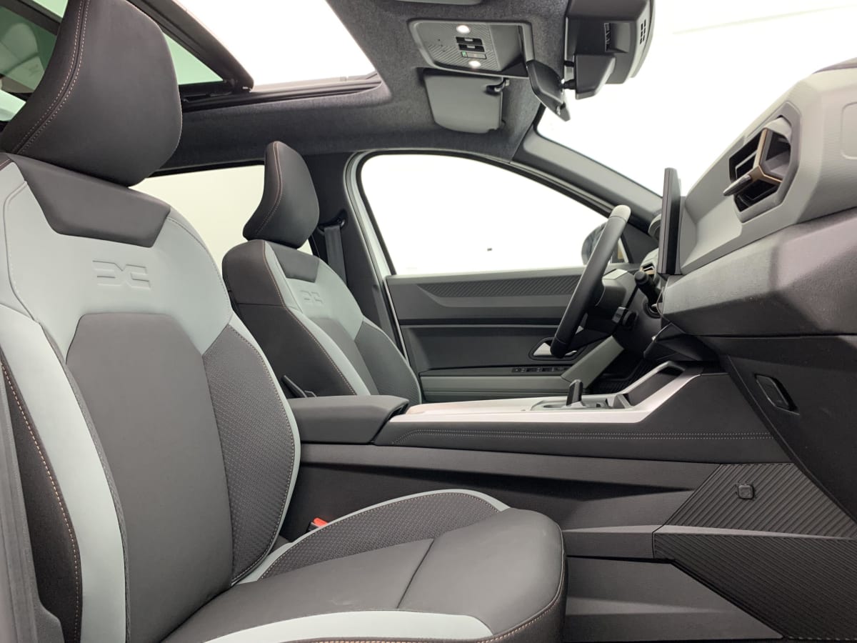 Dacia BIGSTER HYBRID - Image 9