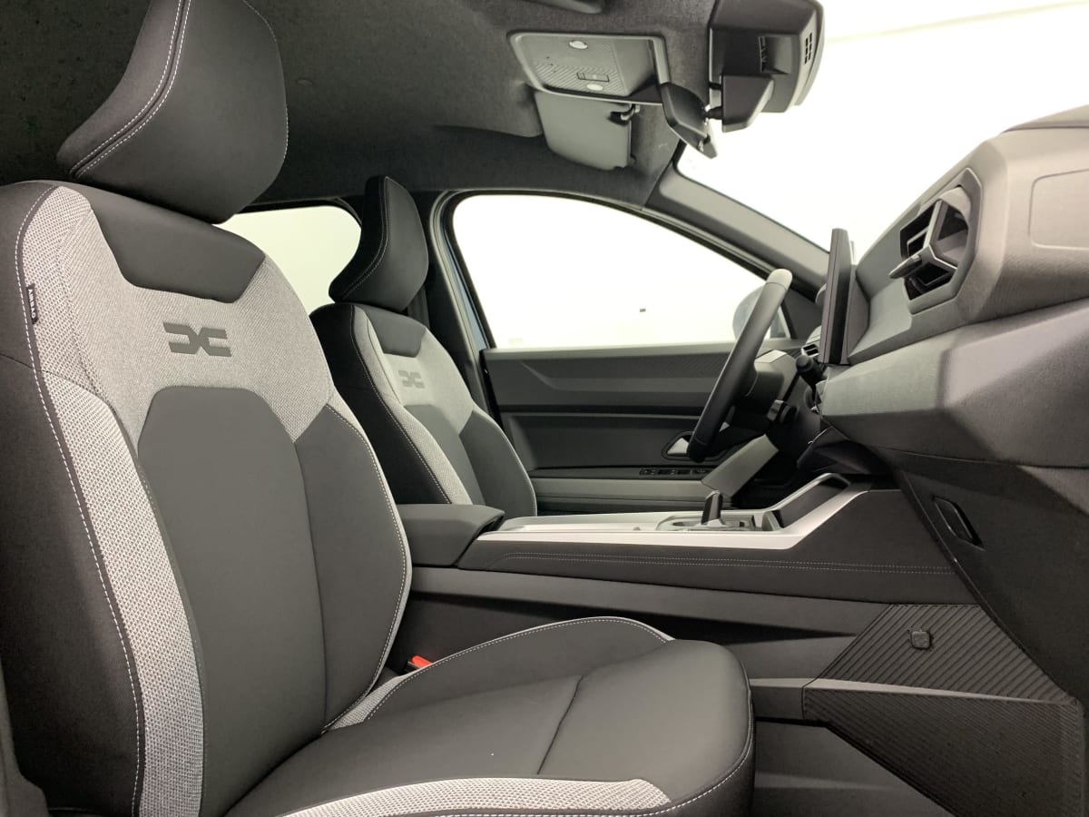 Dacia BIGSTER HYBRID - Image 9