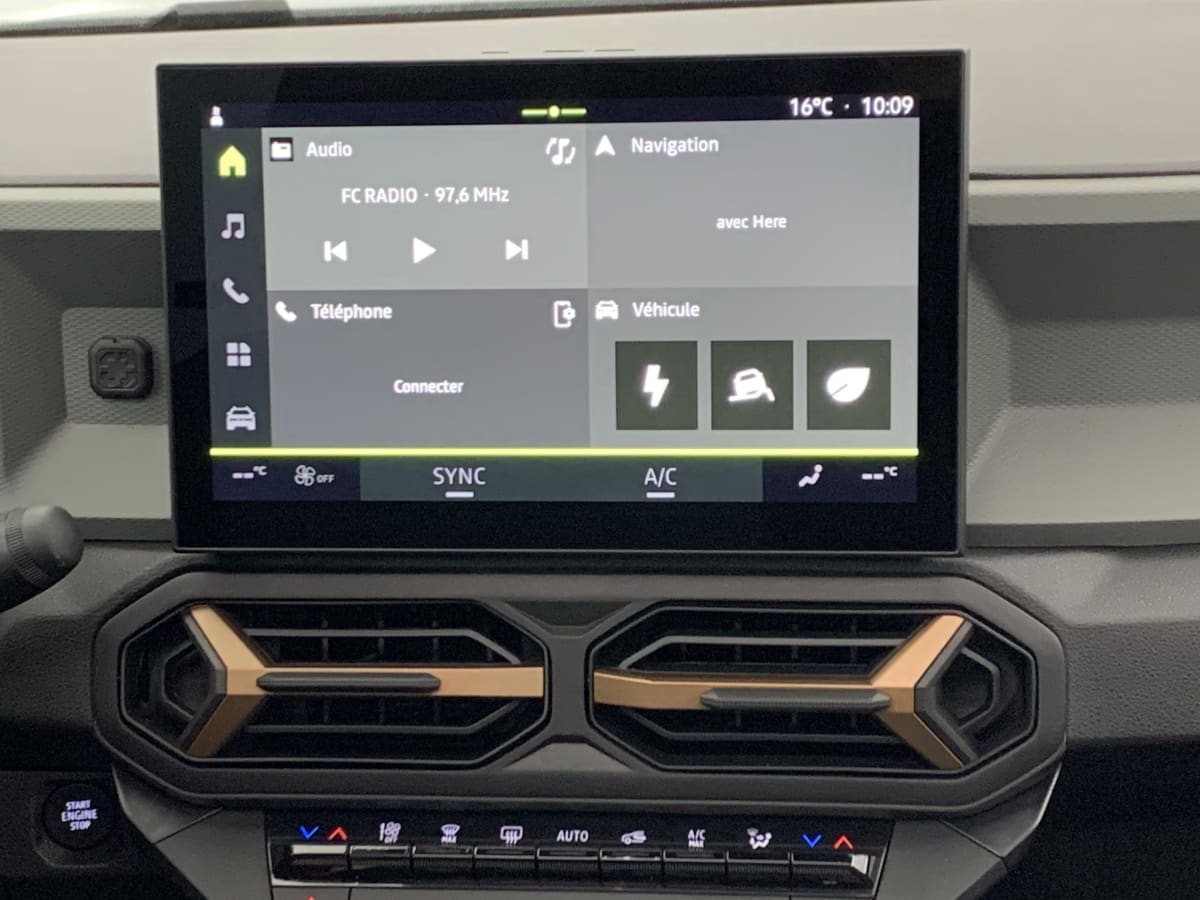 Dacia BIGSTER HYBRID - Image 46