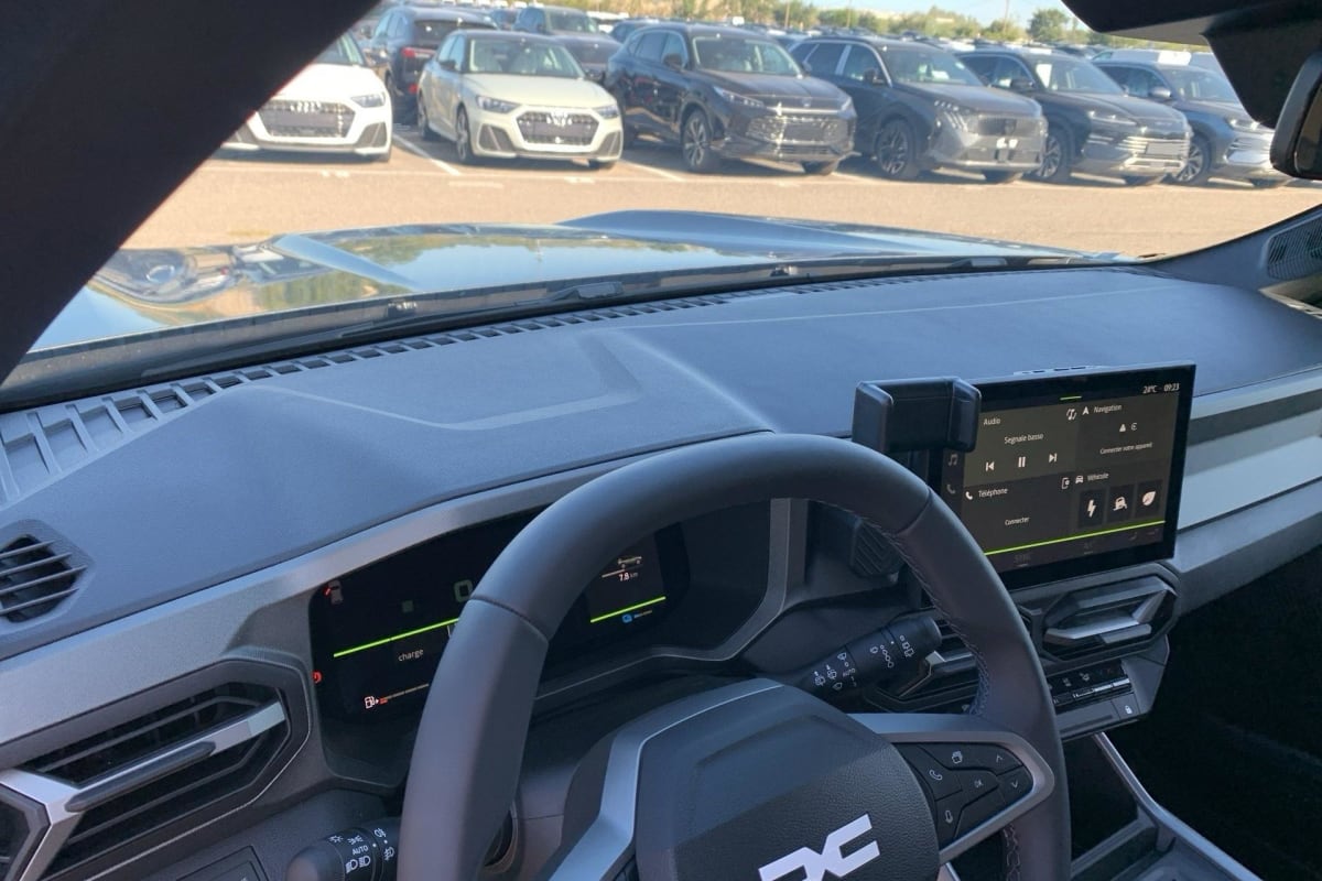 Dacia BIGSTER HYBRID - Image 13