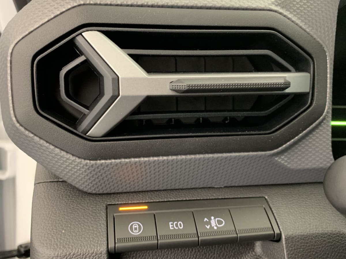 Dacia DUSTER - Image 17