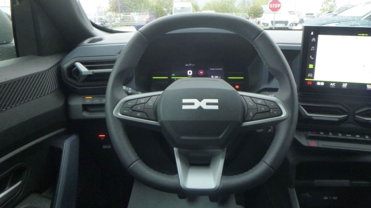 Dacia DUSTER - Image 9