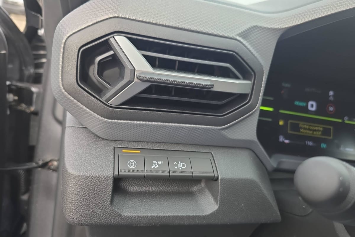 Dacia DUSTER - Image 22