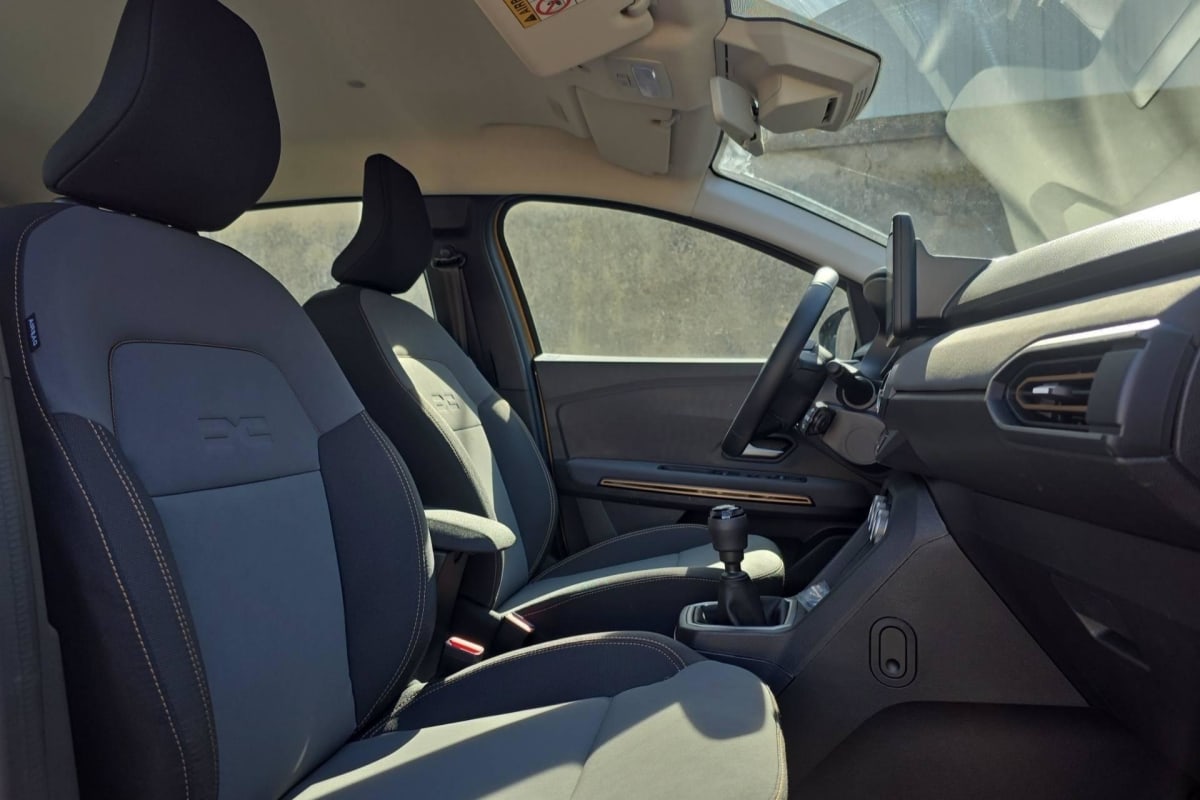 Dacia Sandero - Image 9