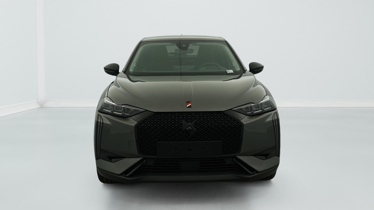 DS DS3 PURETECH 130 EAT 8 PERFORMANCE LINE +