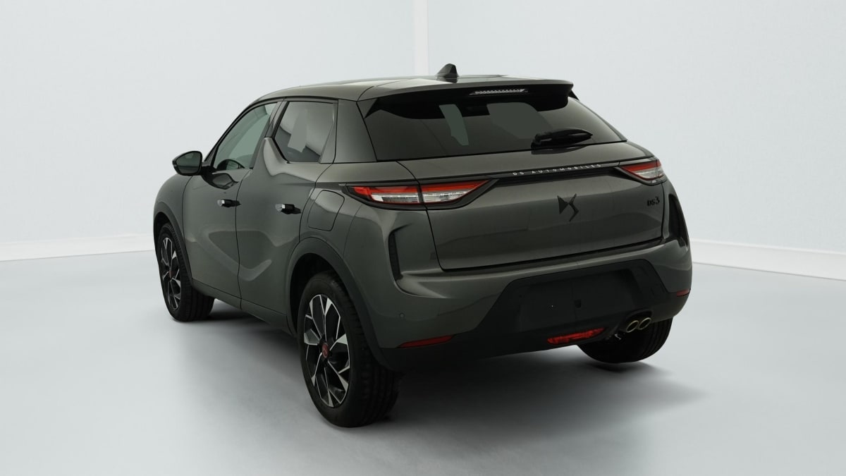 DS DS3 PURETECH 130 EAT 8 PERFORMANCE LINE +