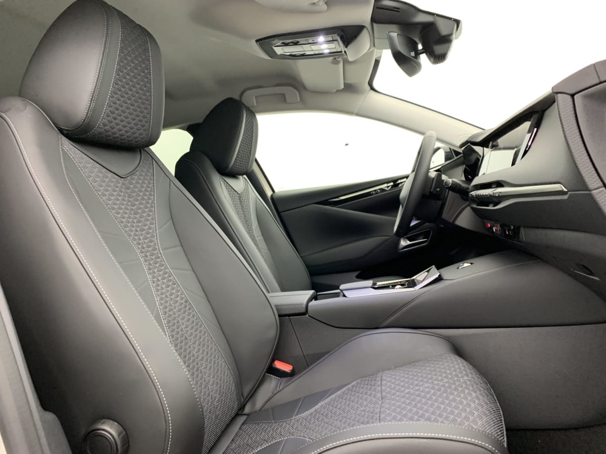 DS DS4 HYBRIDE 136 E-DCT6 PALLAS
