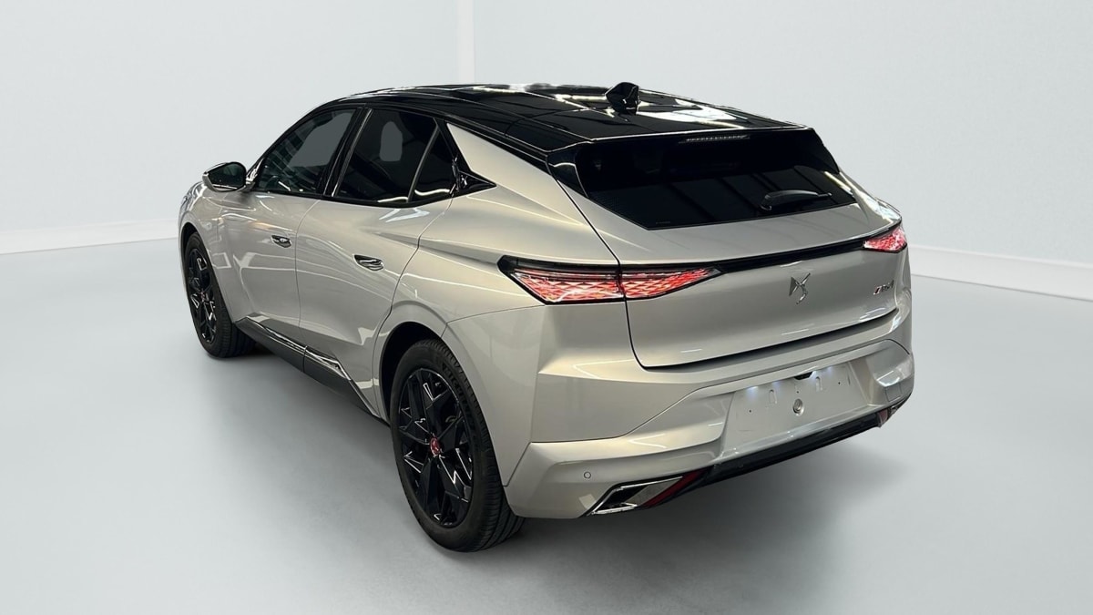 DS DS4 PURETECH 130 EAT8 PERFORMANCE LINE