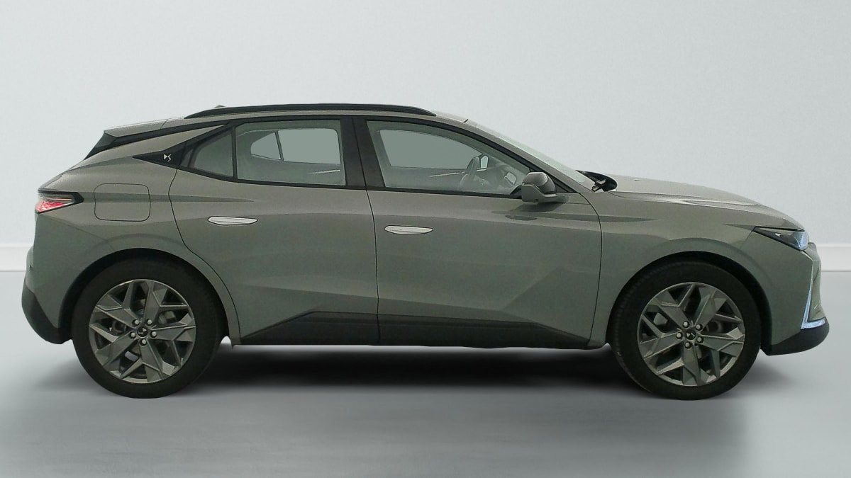 DS DS4 HYBRIDE E-TENSE 225 EAT8 CROSS TROCADERO