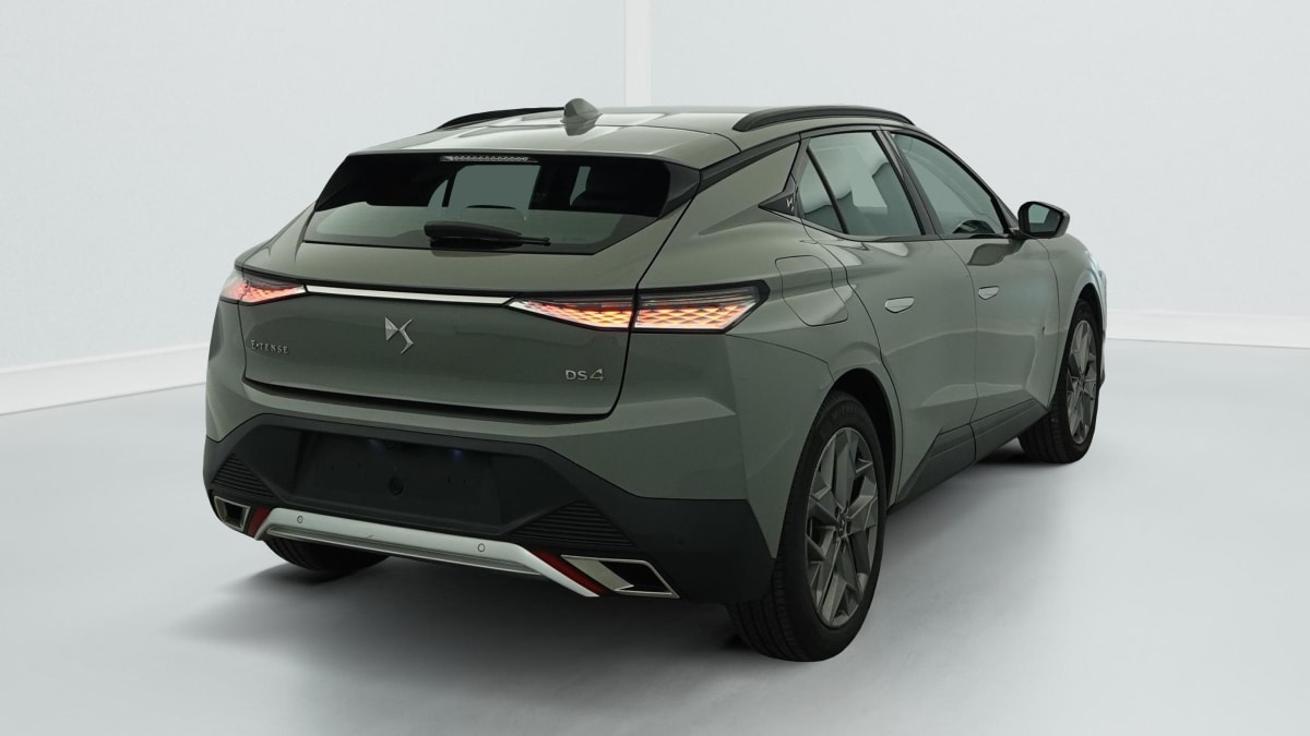 DS DS4 HYBRIDE E-TENSE 225 EAT8 CROSS TROCADERO