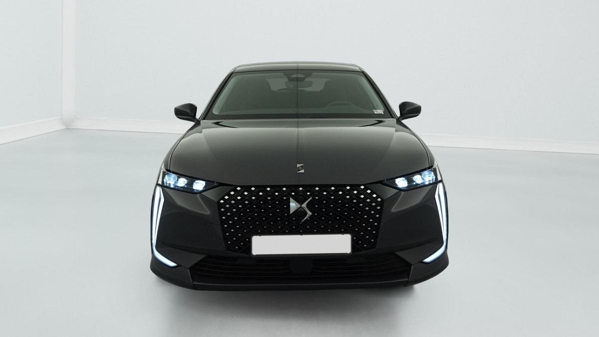 DS DS4 - Image 2