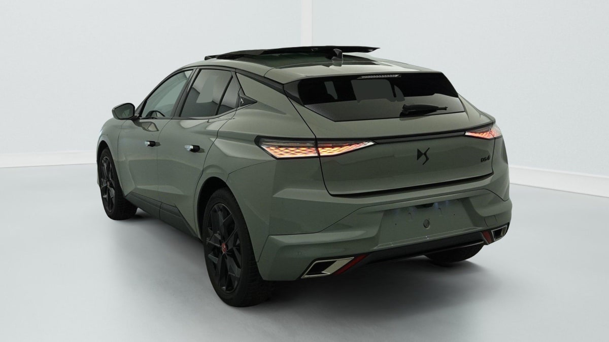 DS DS4 PURETECH 130 EAT8 PERFORMANCE LINE+