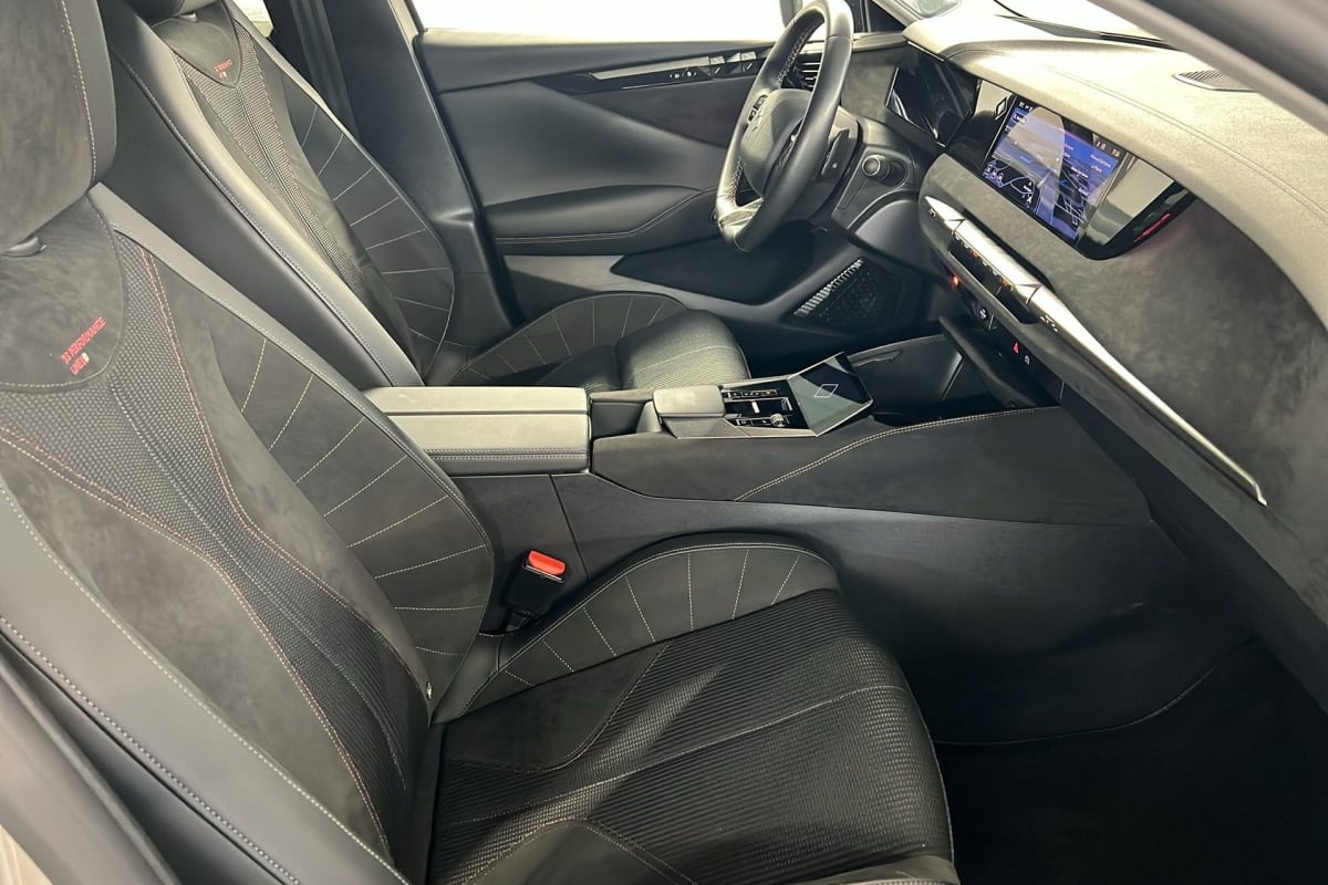 DS DS4 PURETECH 130 EAT8 PERFORMANCE LINE