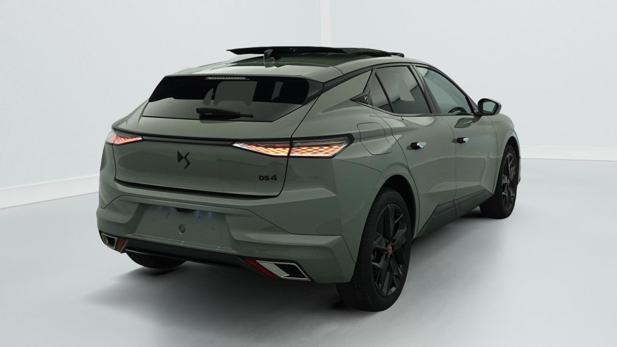 DS DS4 PURETECH 130 EAT8 PERFORMANCE LINE+