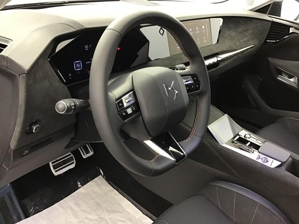DS DS4 PERFORMANCE LINE+ 1.2 130
