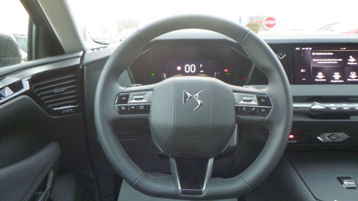 DS DS4 HYBRIDE 136 E-DCT6 PALLAS