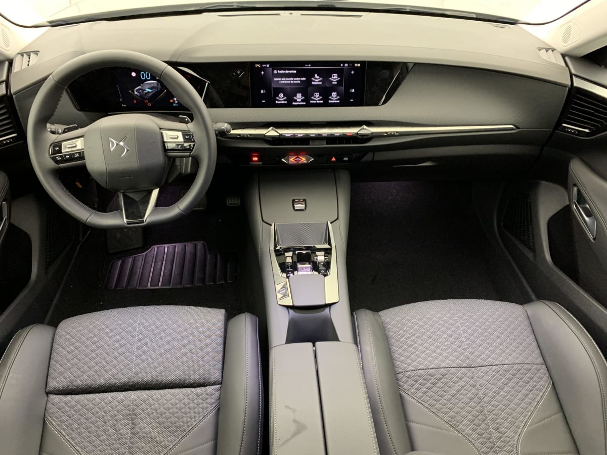 DS DS4 HYBRIDE 136 E-DCT6 PALLAS