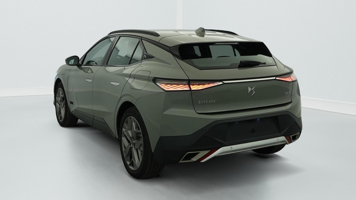 DS DS4 HYBRIDE E-TENSE 225 EAT8 CROSS TROCADERO