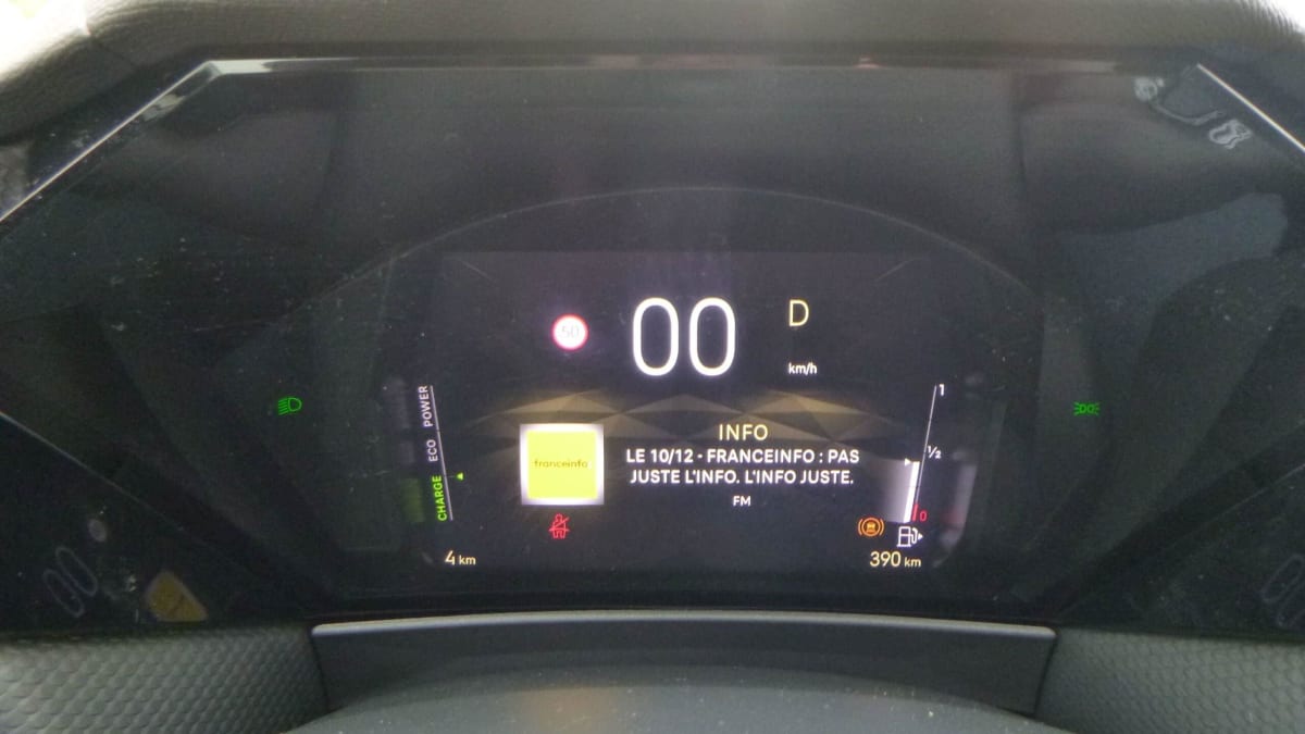 DS DS4 HYBRIDE 136 E-DCT6 PALLAS
