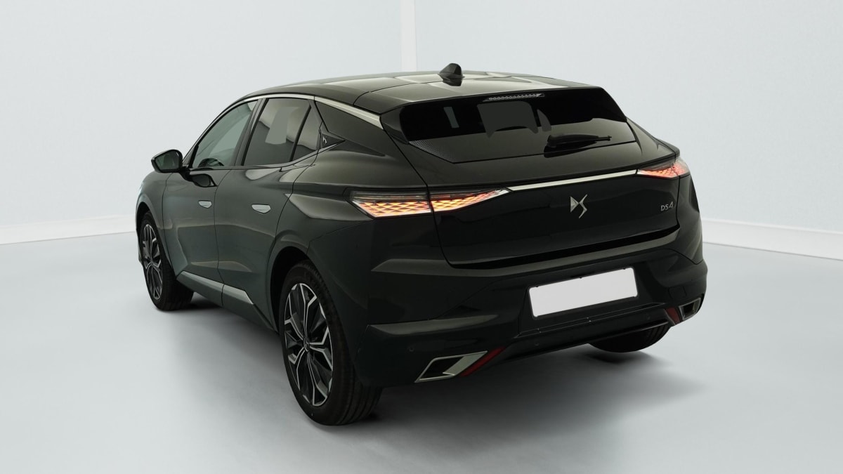 DS DS4 PURETECH 130 EAT8 RIVOLI