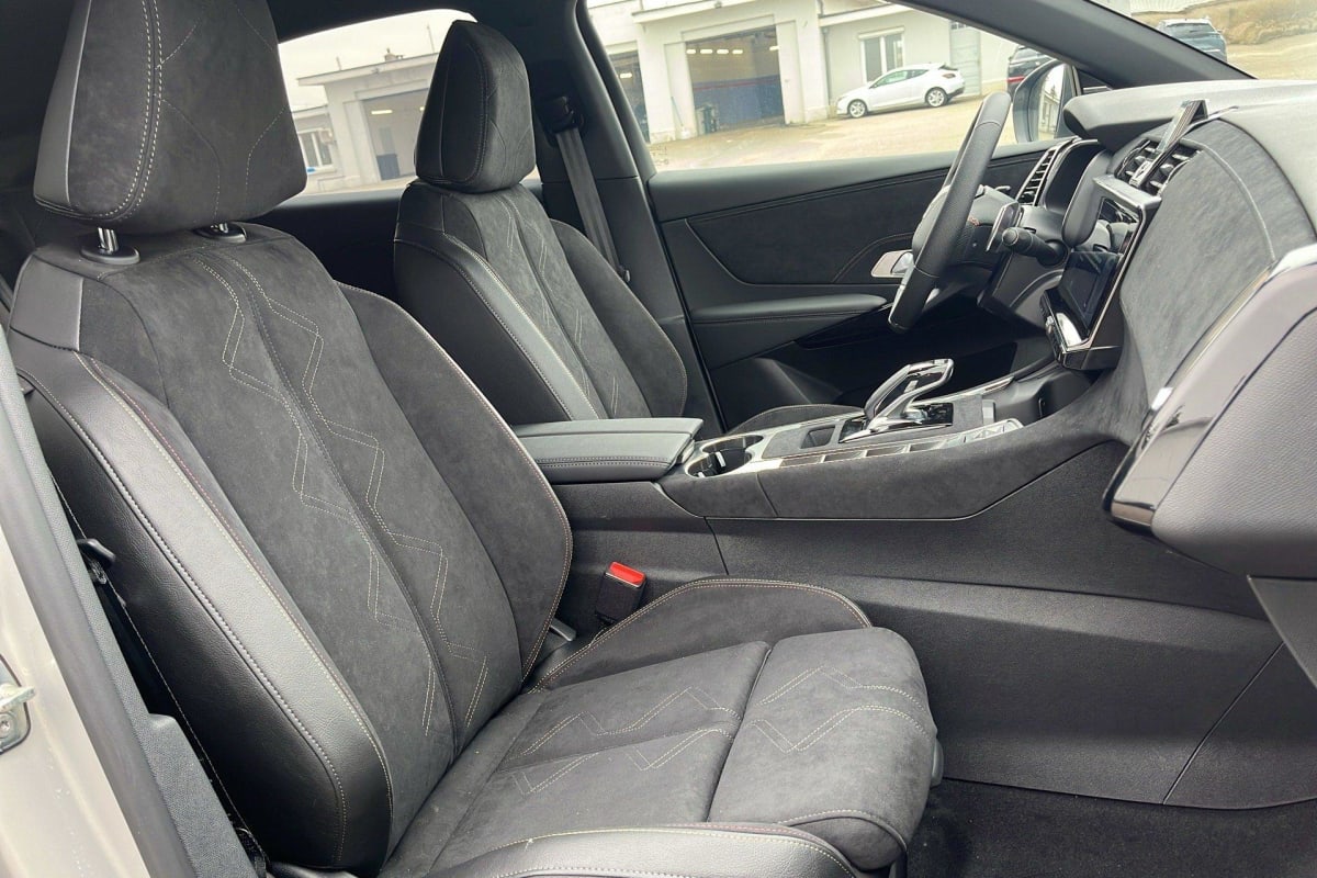 DS DS7 BLUEHDI 130 EAT8 PALLAS