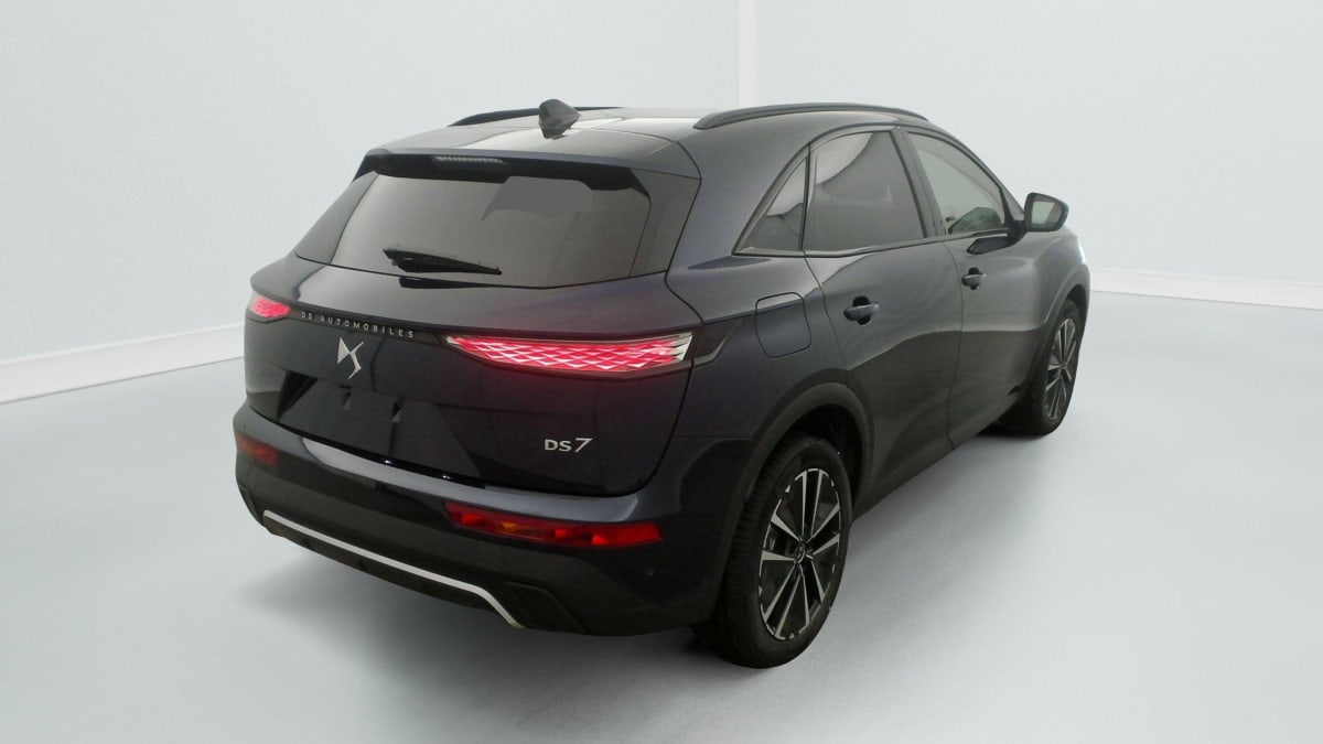 DS DS7 BLUEHDI 130 EAT8 PALLAS