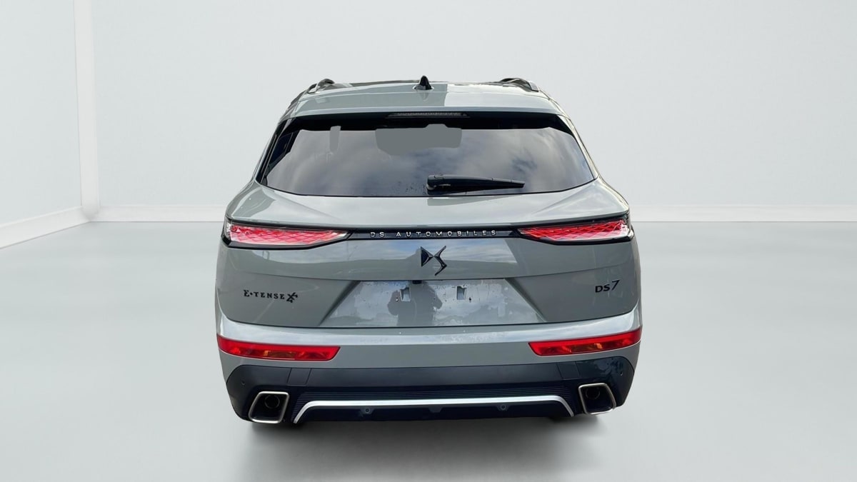 DS DS7 HYBRIDE RECHARGEABLE E-TENSE 300 EAT8 4X4 PERFORMANCE LINE +