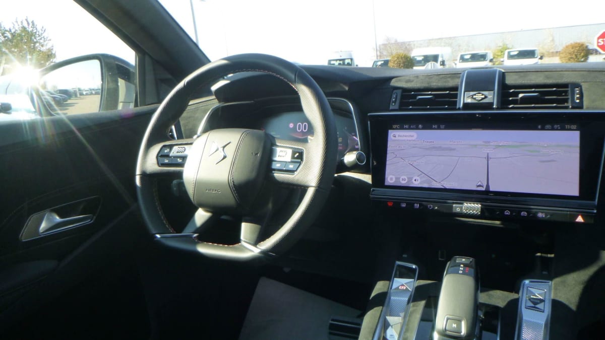 DS DS7 BLUEHDI 130 EAT8 PALLAS