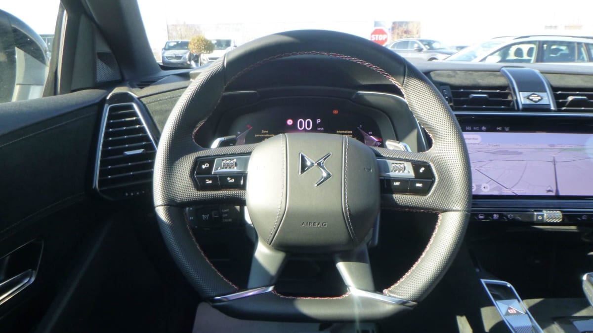 DS DS7 BLUEHDI 130 EAT8 PALLAS