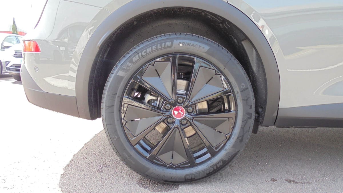 DS DS7 BLUEHDI 130 EAT8 PERFORMANCE LINE