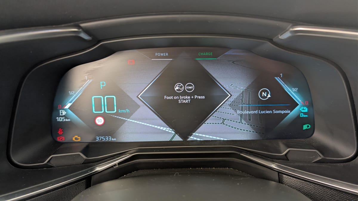 DS DS7 Crossback - Image 25