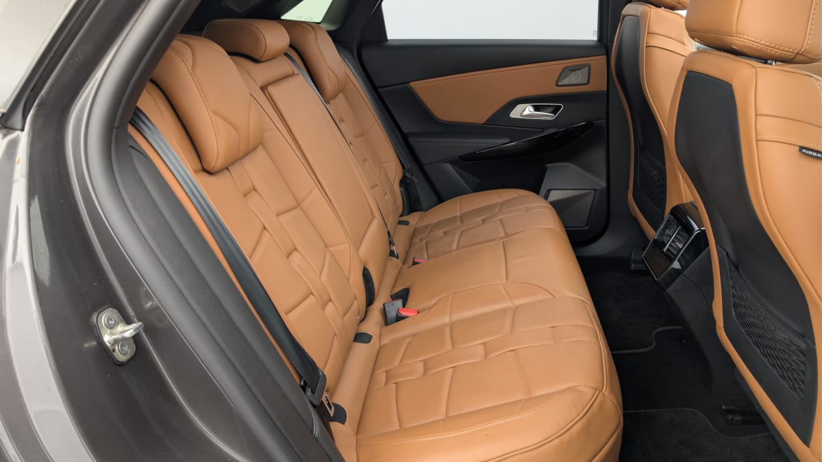 DS DS7 CROSSBACK HYBRIDE E-TENSE 300 EAT8 4X4 RIVOLI