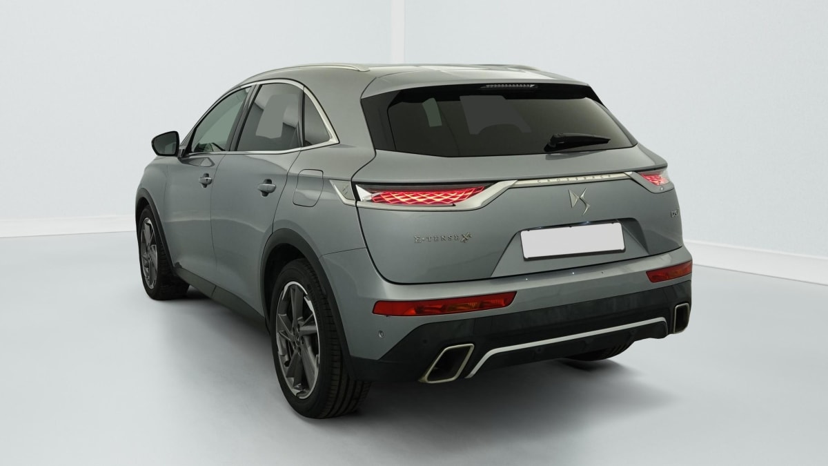 DS DS7 CROSSBACK HYBRIDE E-TENSE 300 EAT8 4X4 RIVOLI