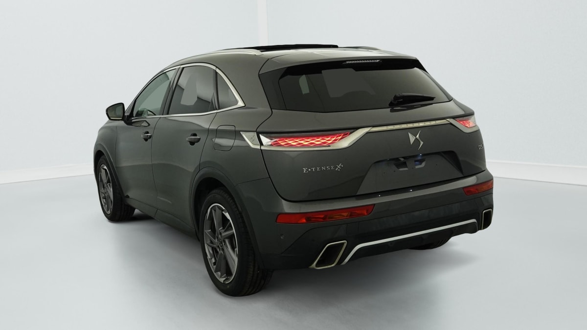 DS DS7 CROSSBACK HYBRIDE E-TENSE 300 EAT8 4X4 RIVOLI
